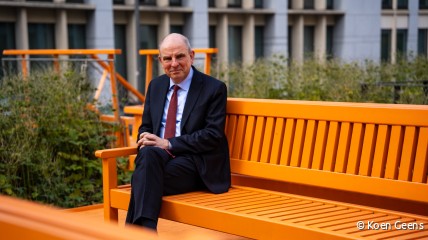 Koen Geens gelijmd door Elsschot